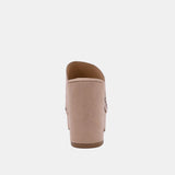 Gina Wedges