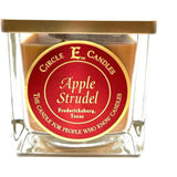 Circle E Apple Strudel Candle 17oz