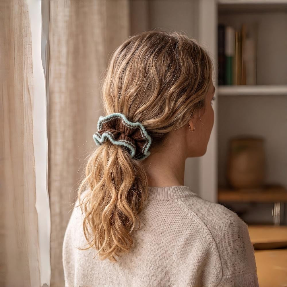 Knit Scrunchie
