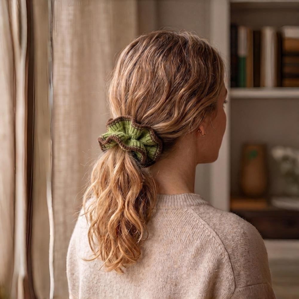 Knit Scrunchie