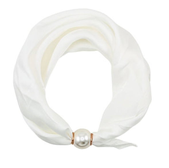 Accented Pearl Scarf Choker